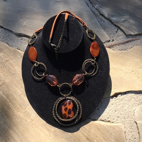 Necklace - Picture 1 of 2